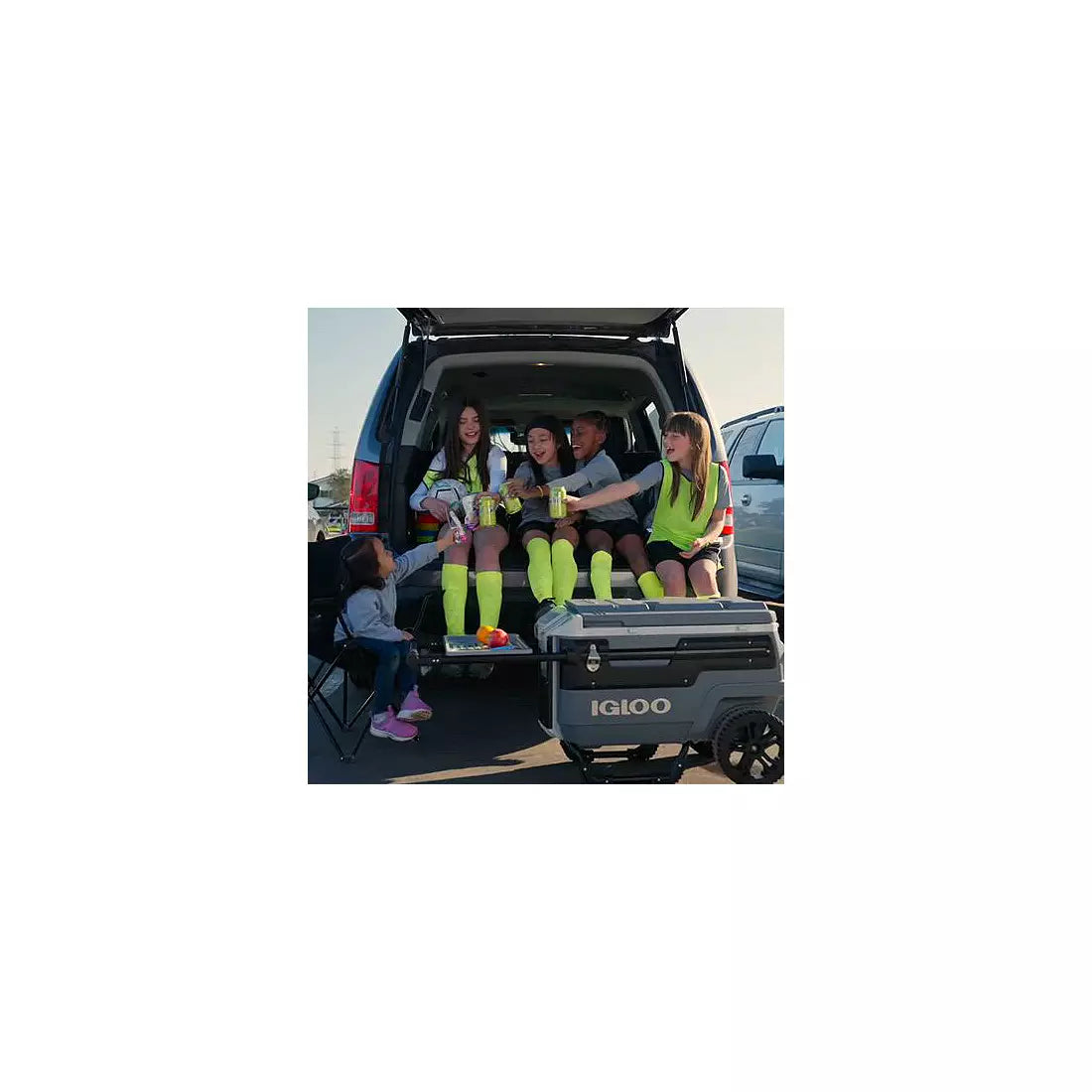 70 Qt. Trailmate Roller Cooler