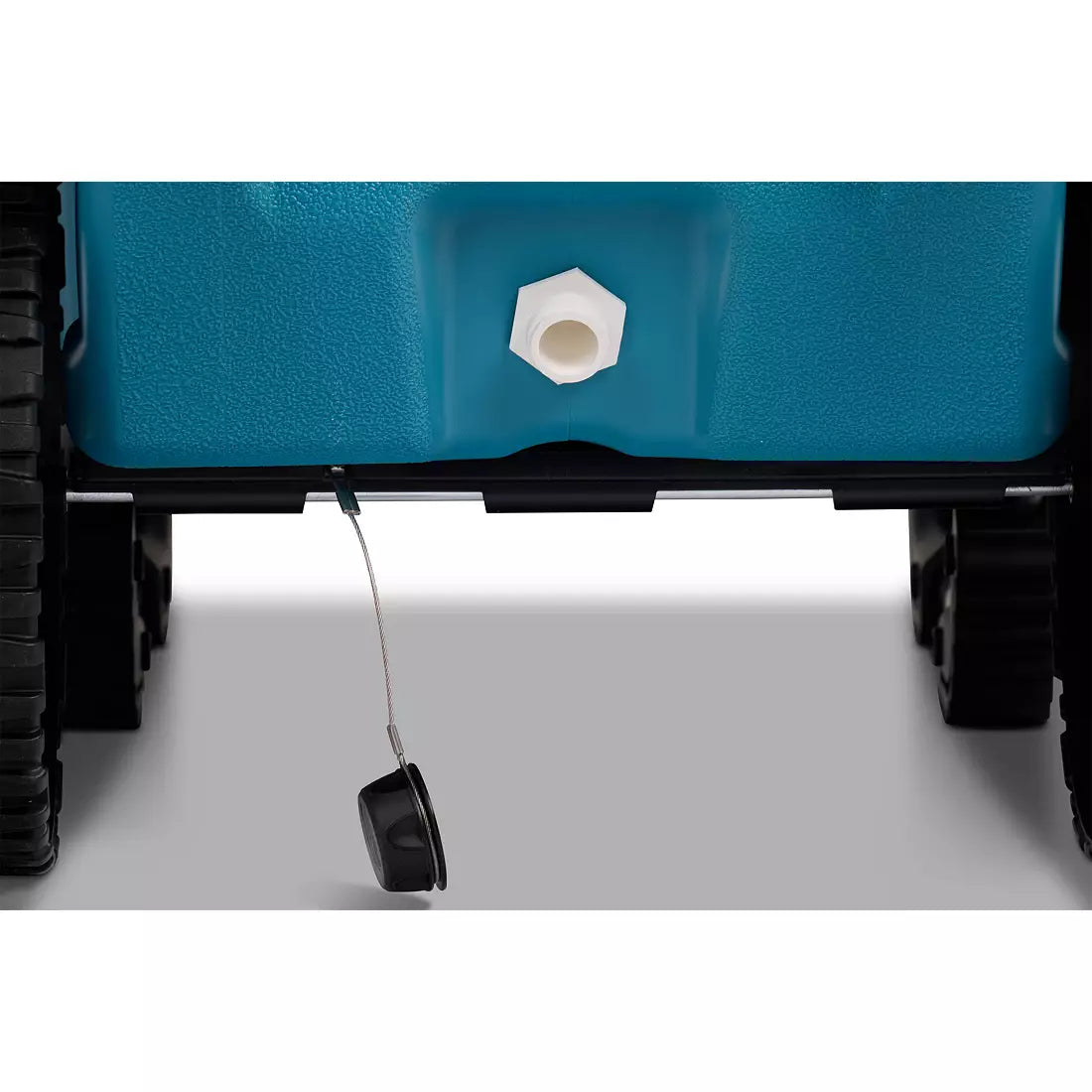 70 Qt. Trailmate Roller Cooler
